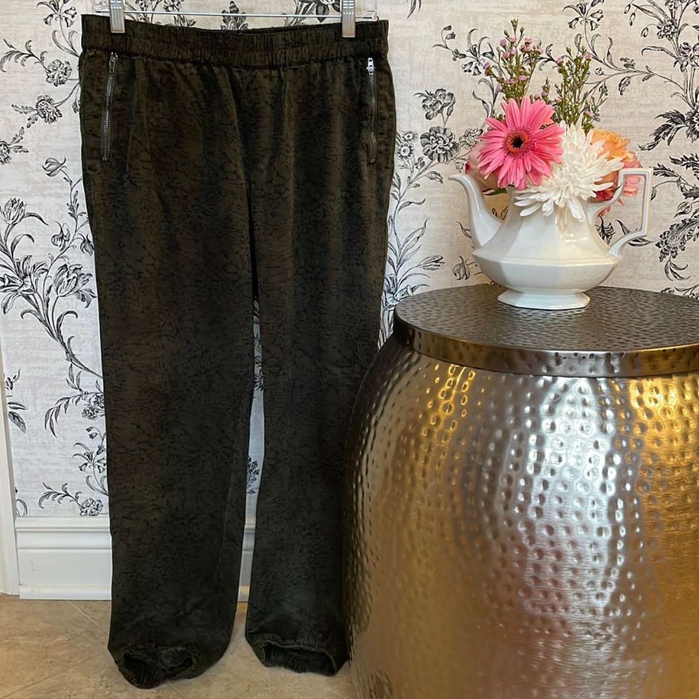 Dear John army green joggers